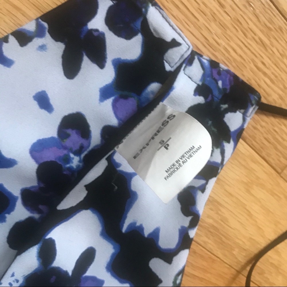 NWOT Express Reversible Tank - Picture 4 of 5